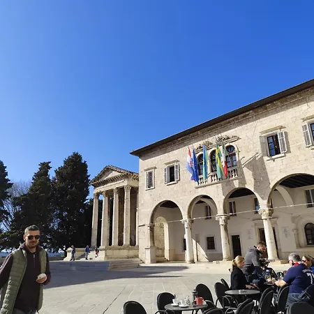 Casa Ceslerus Medulin